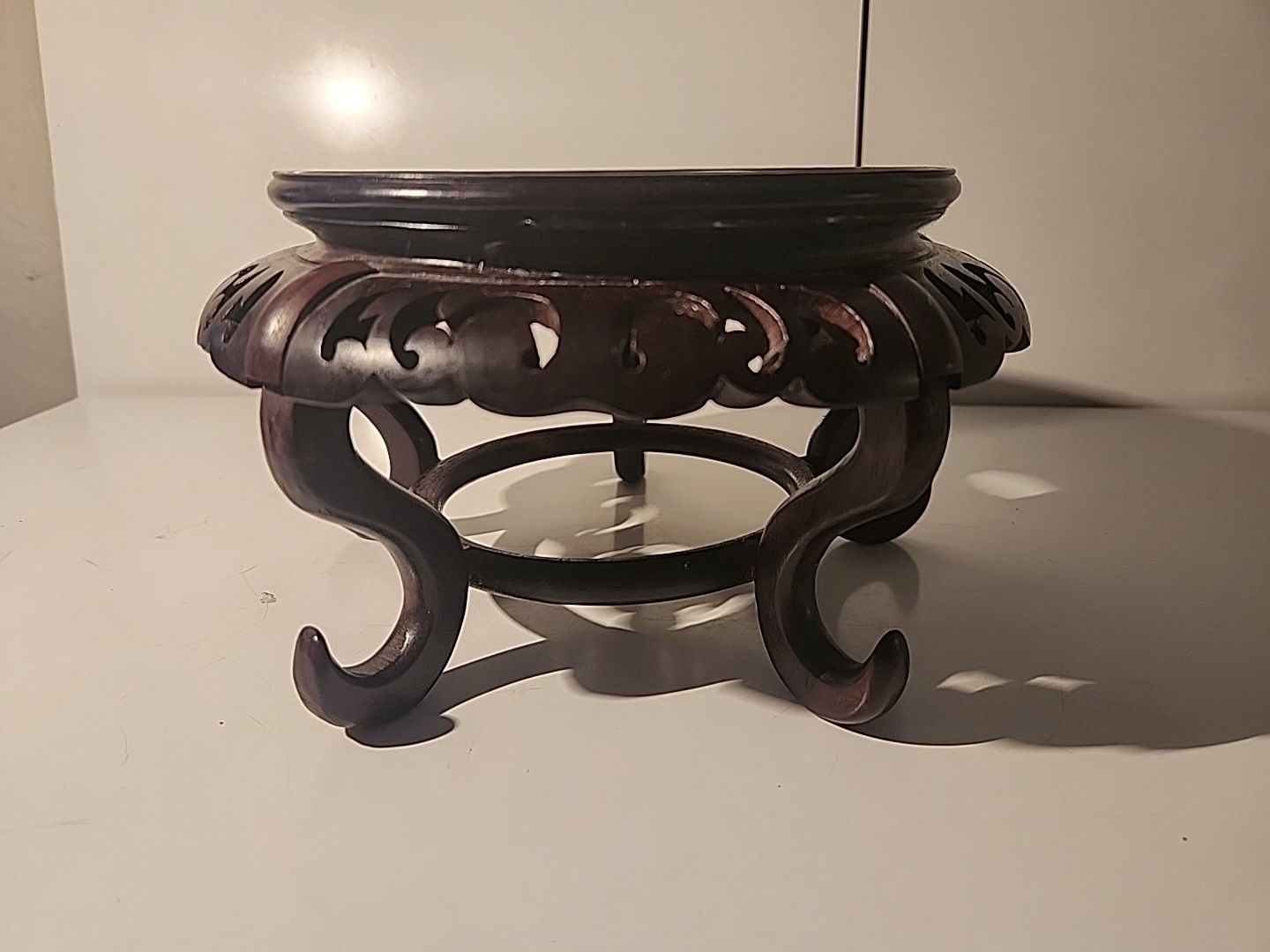 LARGE CHINESE ASIAN TEAK WOOD DARK COLOR VASE LAMP ROUND STAND 7.5″, 5.5″ Inset