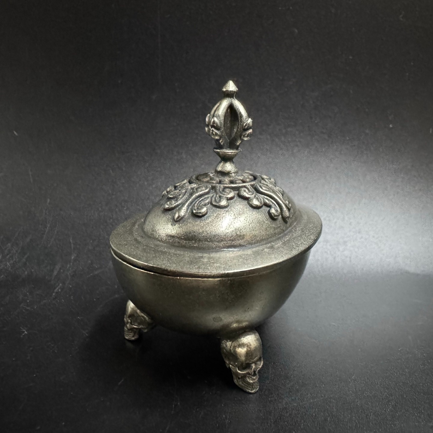 Tibetan White Copper Incense Burner Skull Leg Vajra Lid Mini Meditation Censer
