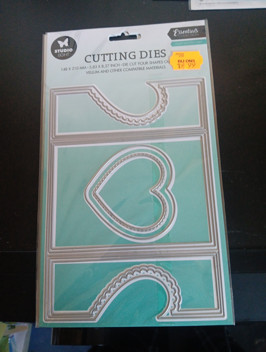 SALE CUTTING DIES FOR SCRAPBOOKING (JJ706) HEART SHUTTER CARD