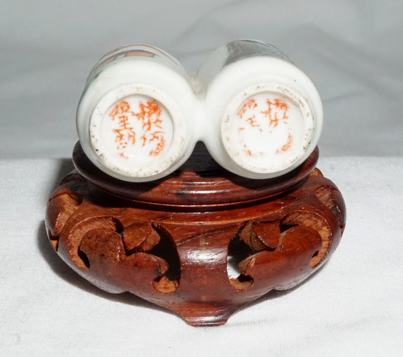Antique Chinese Porcelain Snuff Bottle w. Landscape & Marks on Base (LLA) IC