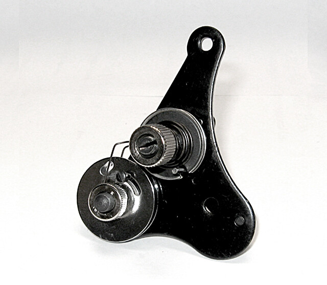 THREAD TENSION BRACKET COMPLETE #10675 fits CONSEW 225, 226 WALKING FOOT