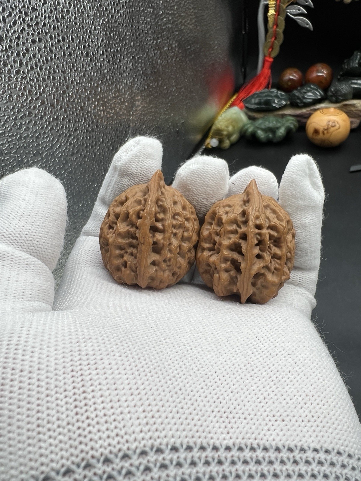 Pair of Match Chinese Health Walnut 36×35×40.5mm精配文玩核桃～野生果磐石～对子有点歪