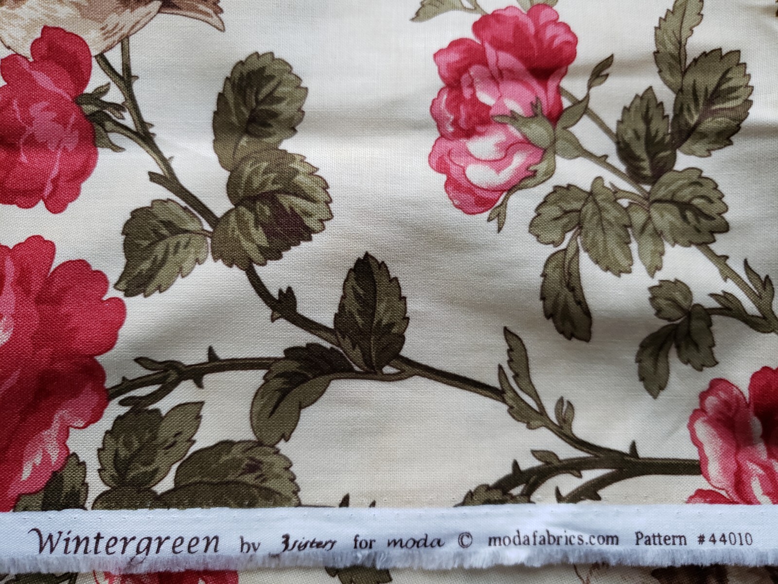 Wintergreen By 3 Sisters For Moda Beige Floral Birds 2 Yards x 44″ 44010