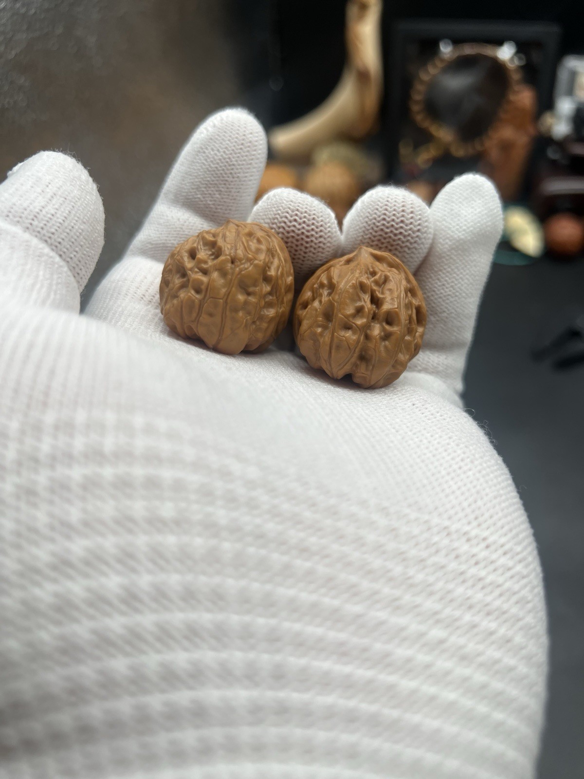Pair of Match Chinese Health Walnut 27×36×26mm 精配文玩核桃～小众门头沟元宝