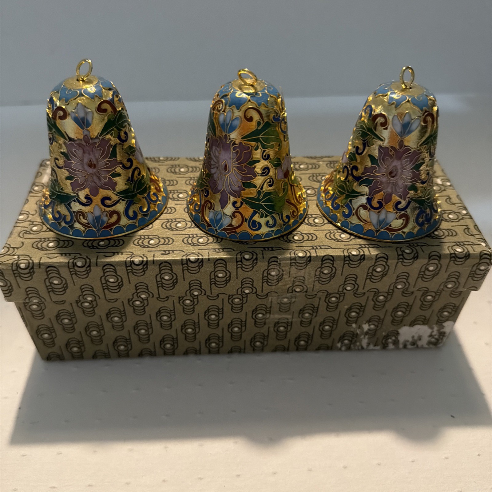 Vintage Chinese Cloisonné Bells Set of 3 Brass Enamel Ornaments Boxed 1980s