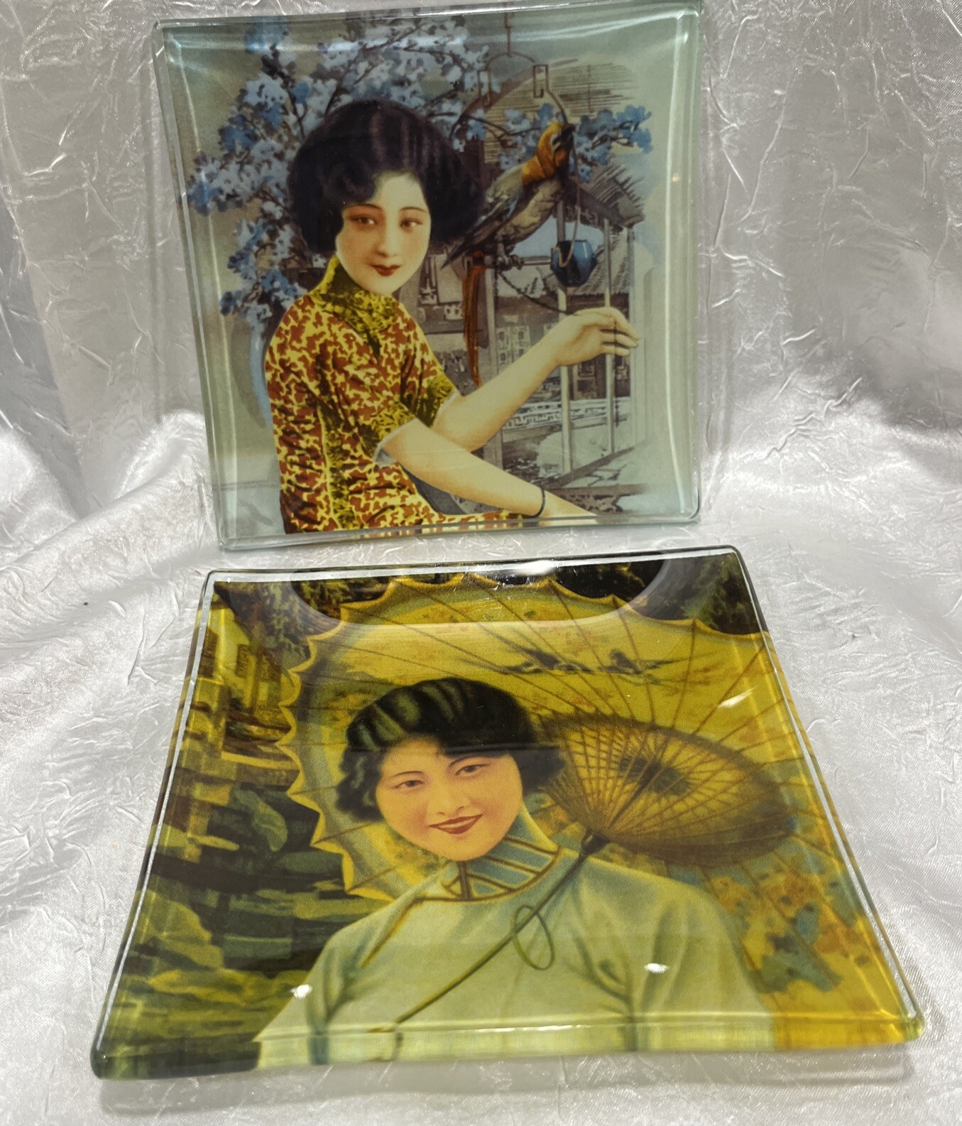 Pair Of Vintage Chinese Pin Up Girls Glass Trinket Jewelry Souvenir Tray 5″×5″