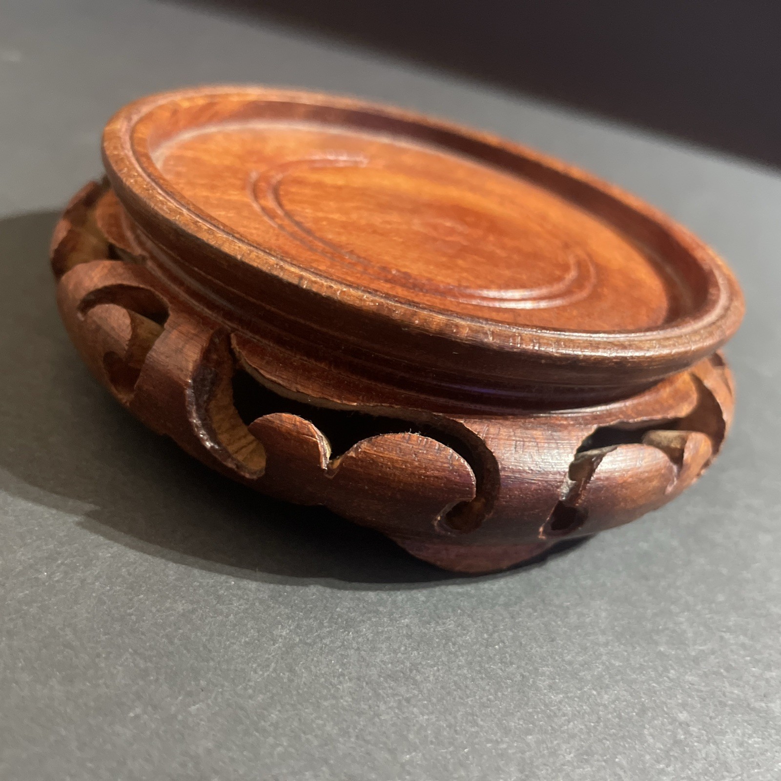 Vintage Chinese Carved Wood Vase Stand Display Urn 4″ Outer Diameter