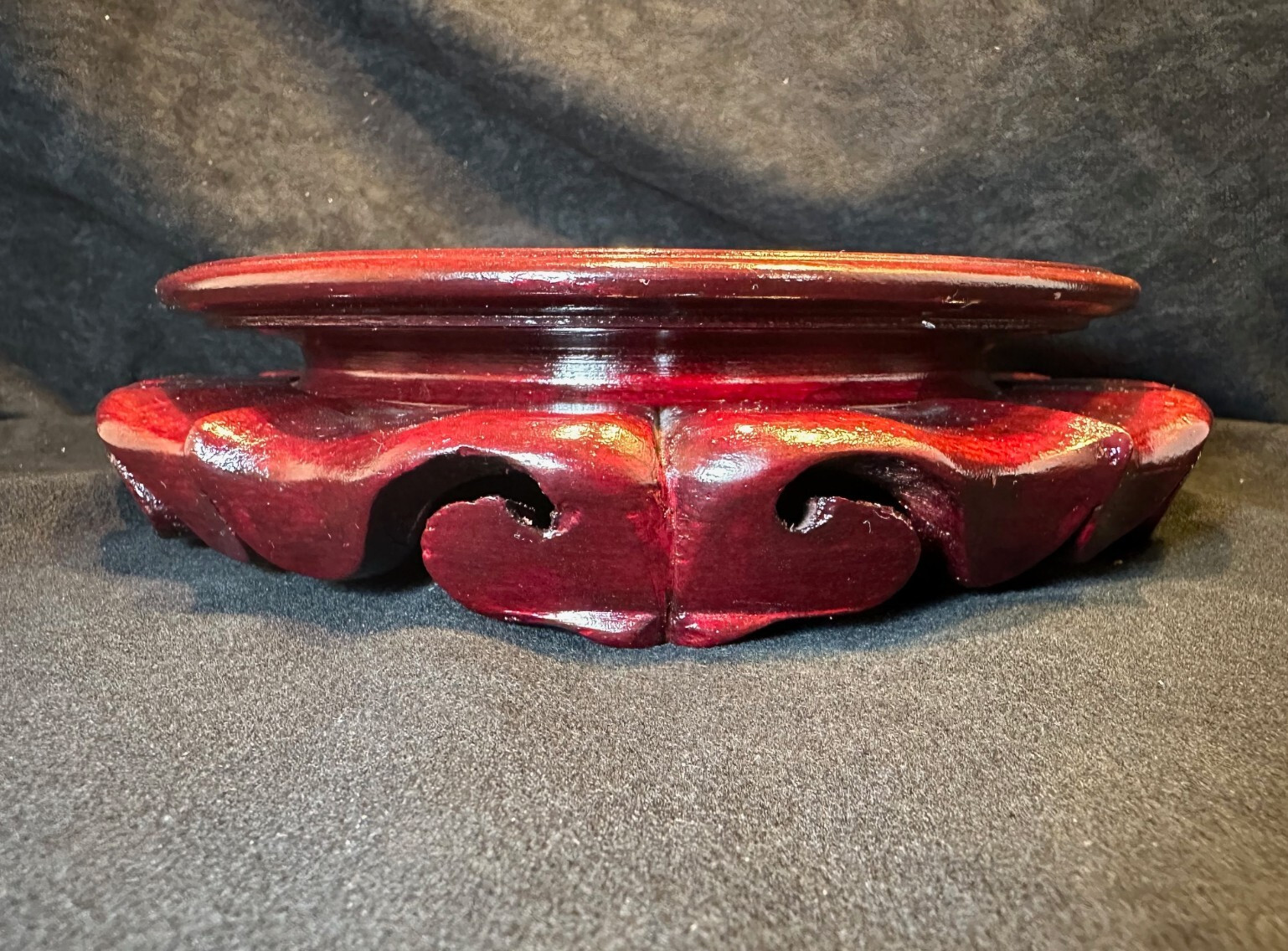Chinese Carved Articulated Round Rosewood Vase Stand Base 9 In.