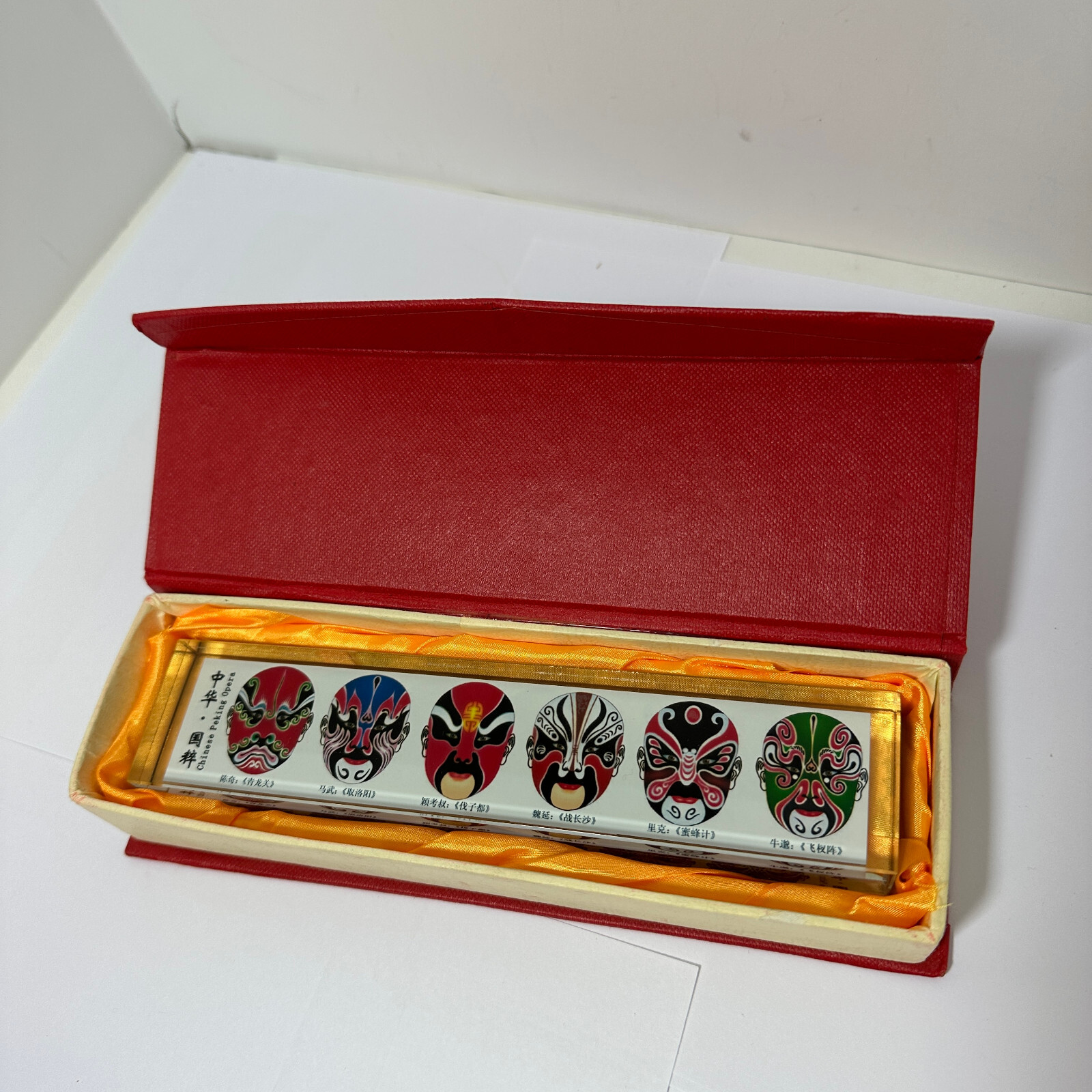 Chinese Peking Opera Transparent 7″ Block With Faces With Box Used Free Shipping