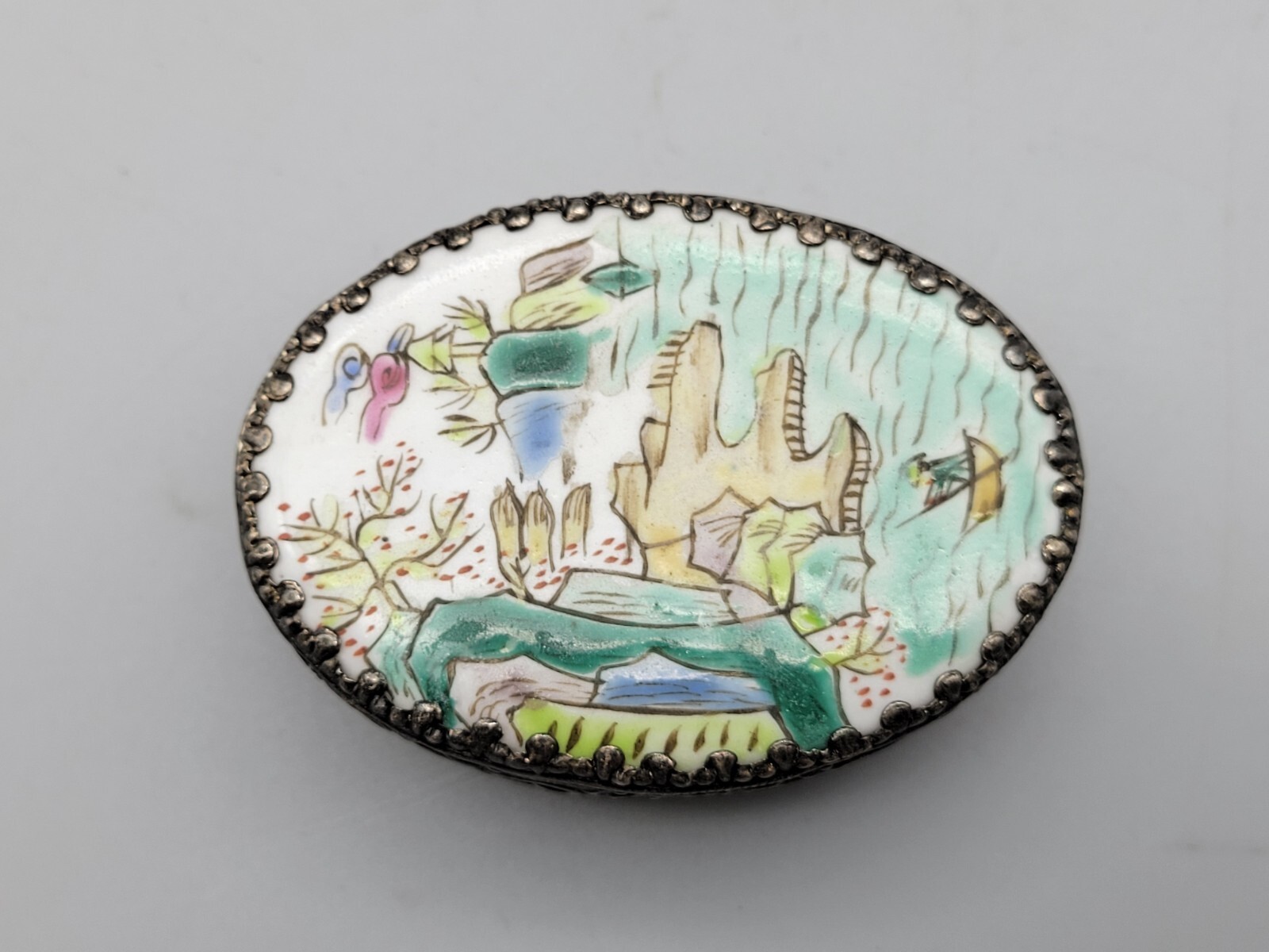 Three Chinese porcelain lid sliver trinket box