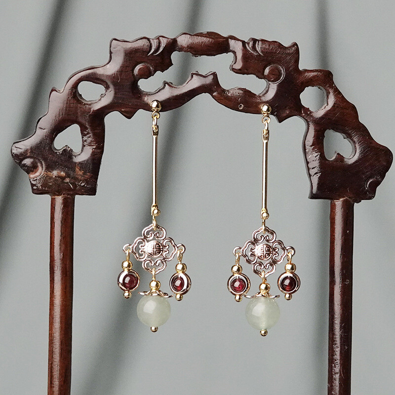 China Dongling Jade/Garnet/Alloy Tassels Tibetan Style Vogue Earbob Earrings