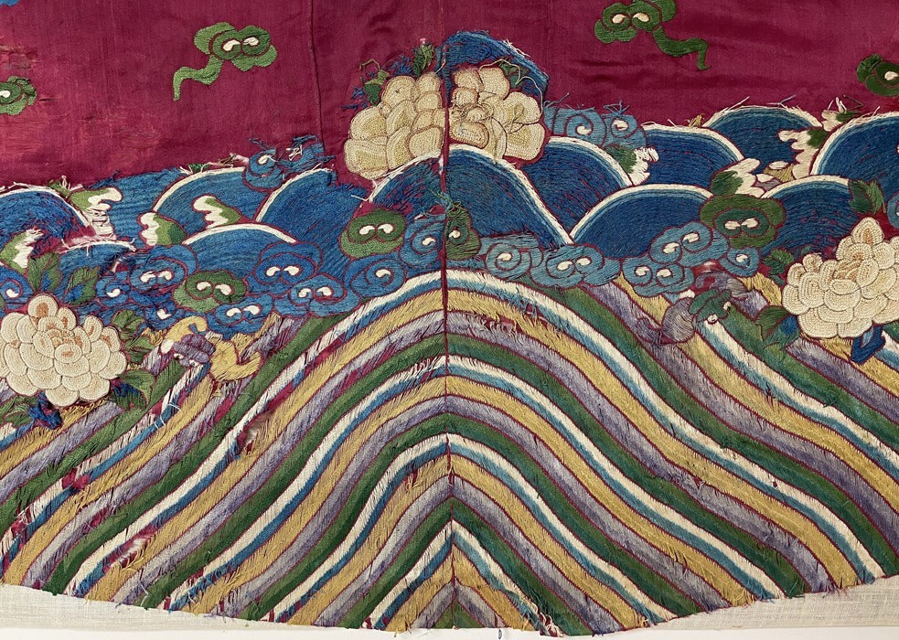 OLD CHINESE SILK EMBROIDERY FRAGMENT SILK COAT