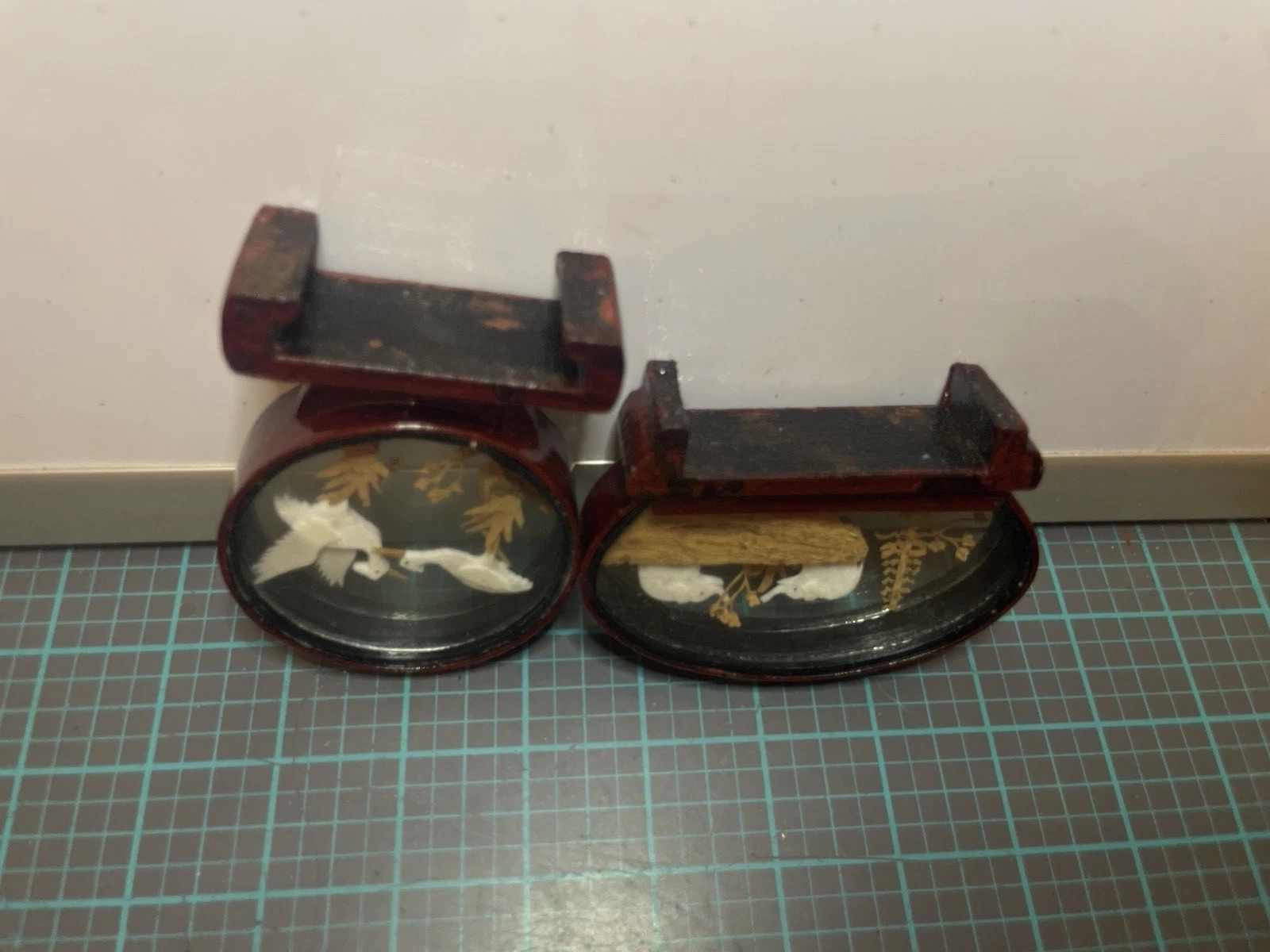 VINTAGE ASIAN Set CARVED CORK DIORAMA GLASS DISPLAY WOOD BOX Storks & Elephants