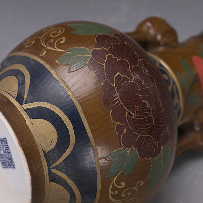 9″ Chinese Old Lacquer Glaze Porcelain Colour Decoration Elephant Ear Vase