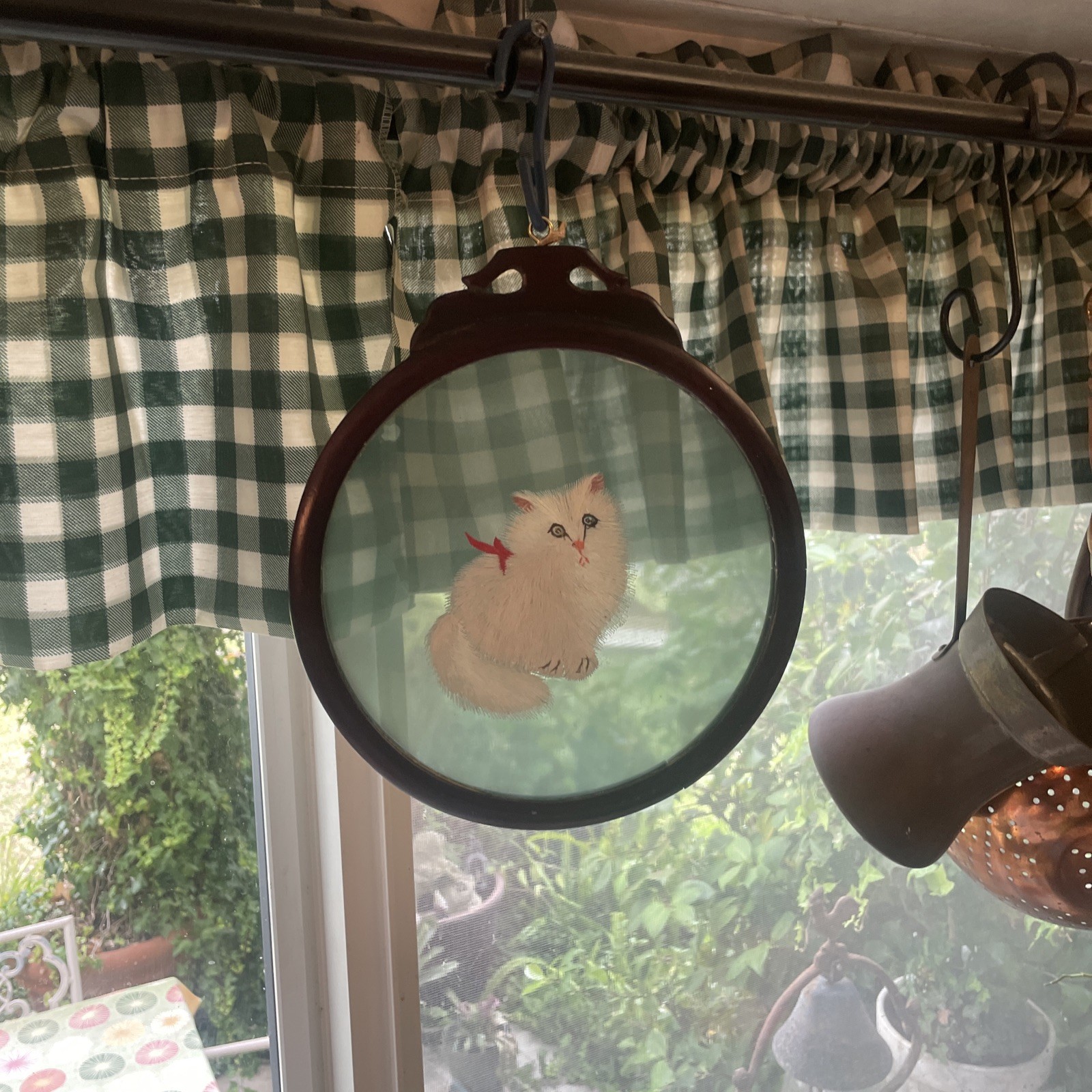 Vintage Chinese Embroidery on Silk 2 Identical Sides Su Cat Art Wood Hanging