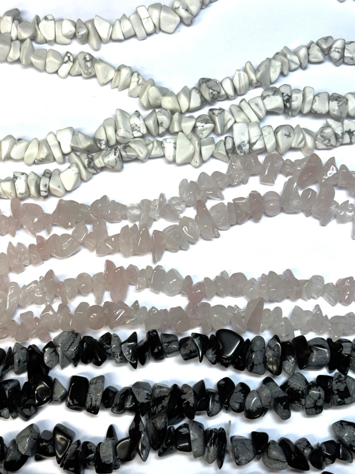 SALE 3 strnd LOT Gemstone Chip Beads 32″ Snowflake obsidian Howlite Rose Quartz