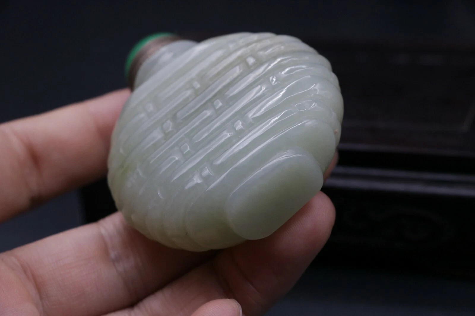 Chinese CULTURAL Old Hetian JADE Bamboo Vein Snuff Bottle Totem Amulet Carving