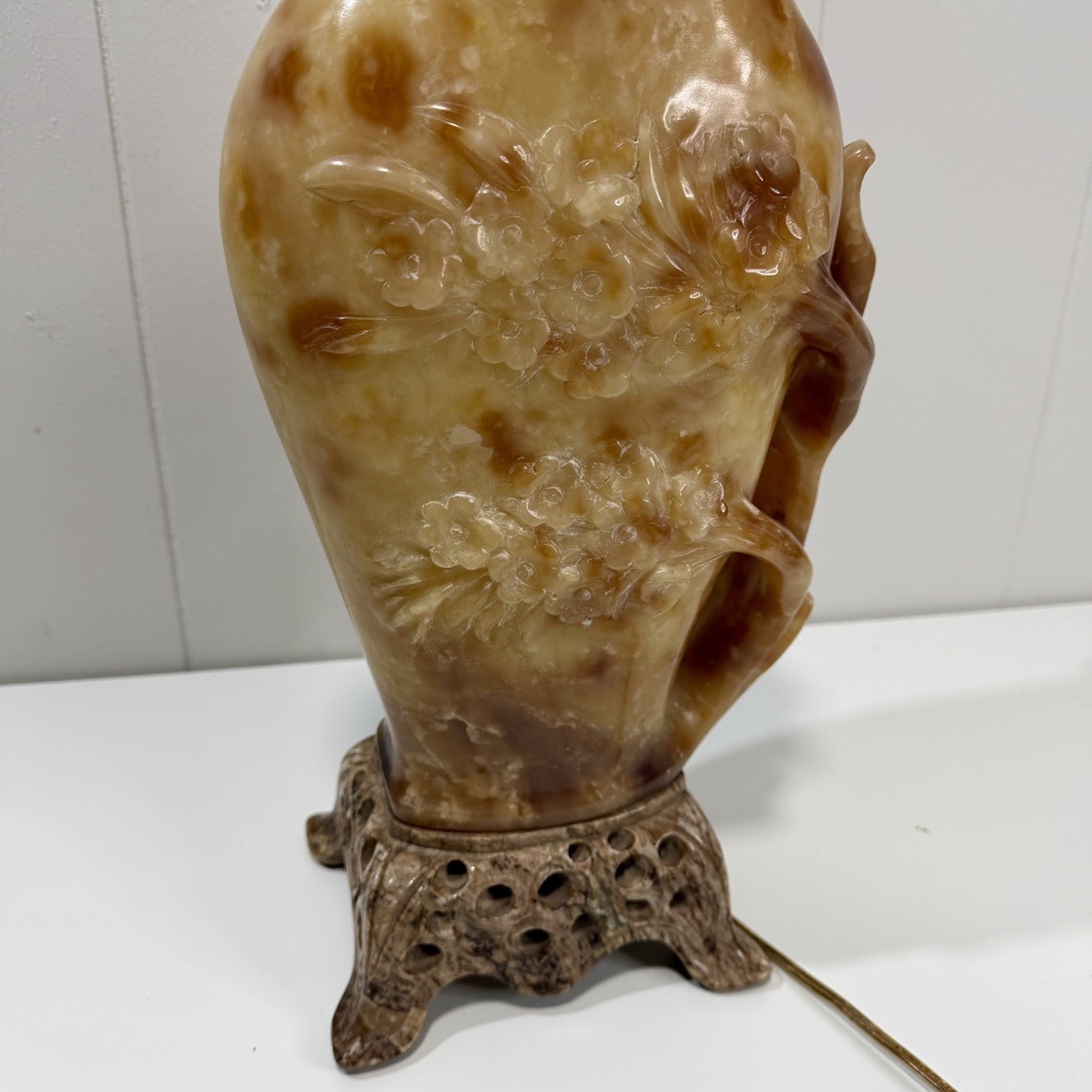 Rare Vintage Chinese Hand-Carved Soapstone Floral and Table Lamp