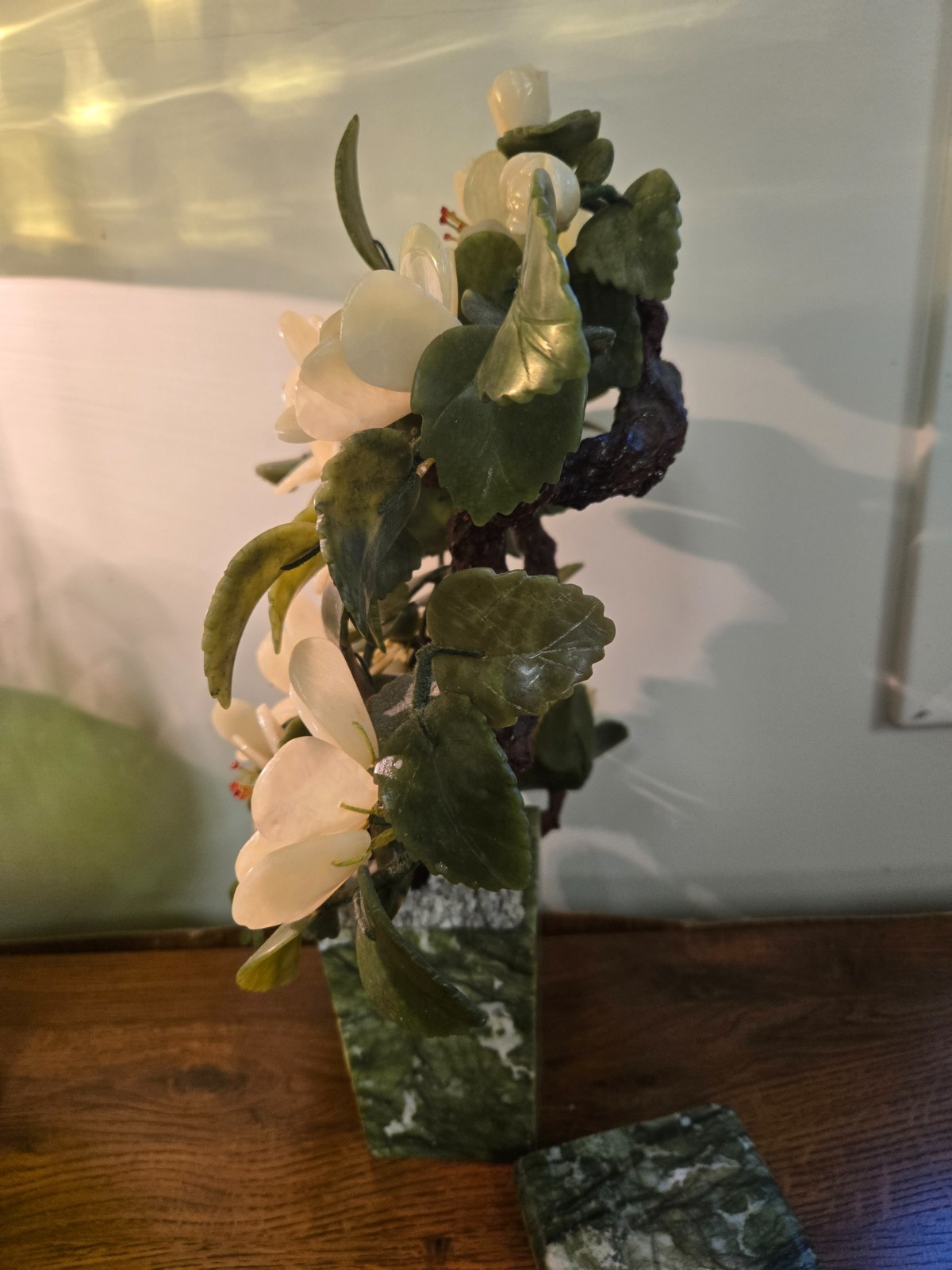 Vintage Jade Bonsai Tree Glass white Dogwood Flowers & Dark Green Leaves