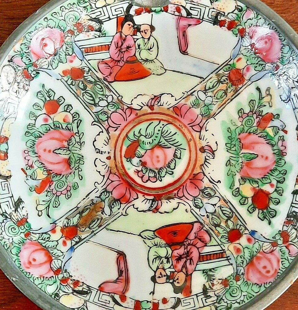 Vintage Chinese Porcelain Famille Rose Medallion Pewter Cased Ashtray Marked 6″