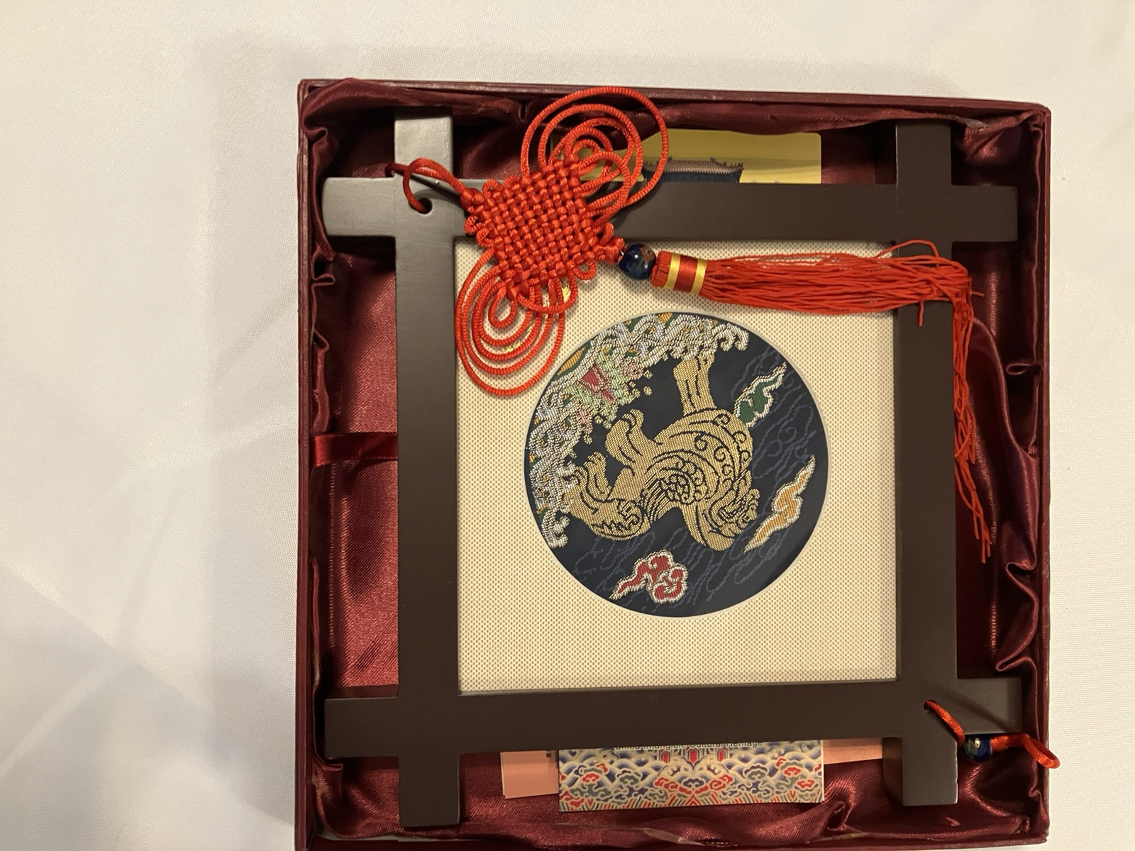 Chinese Silk Art Nanjing Royal Brocade Tribute Foo dog Design Vtg 10″ COA READ