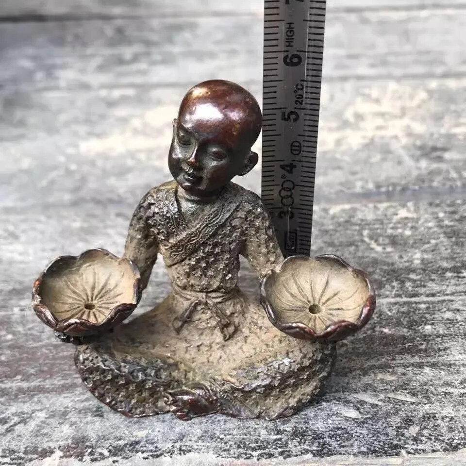 Vintage Bronze Hand Holding Lotus Little Monk Sculpture Decoration Collection