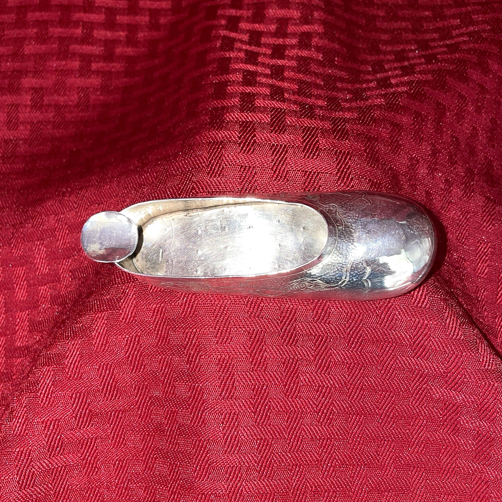 ANTIQUE CHINESE SILVER SHOE/SLIPPER PERSONAL ASHTRAY
