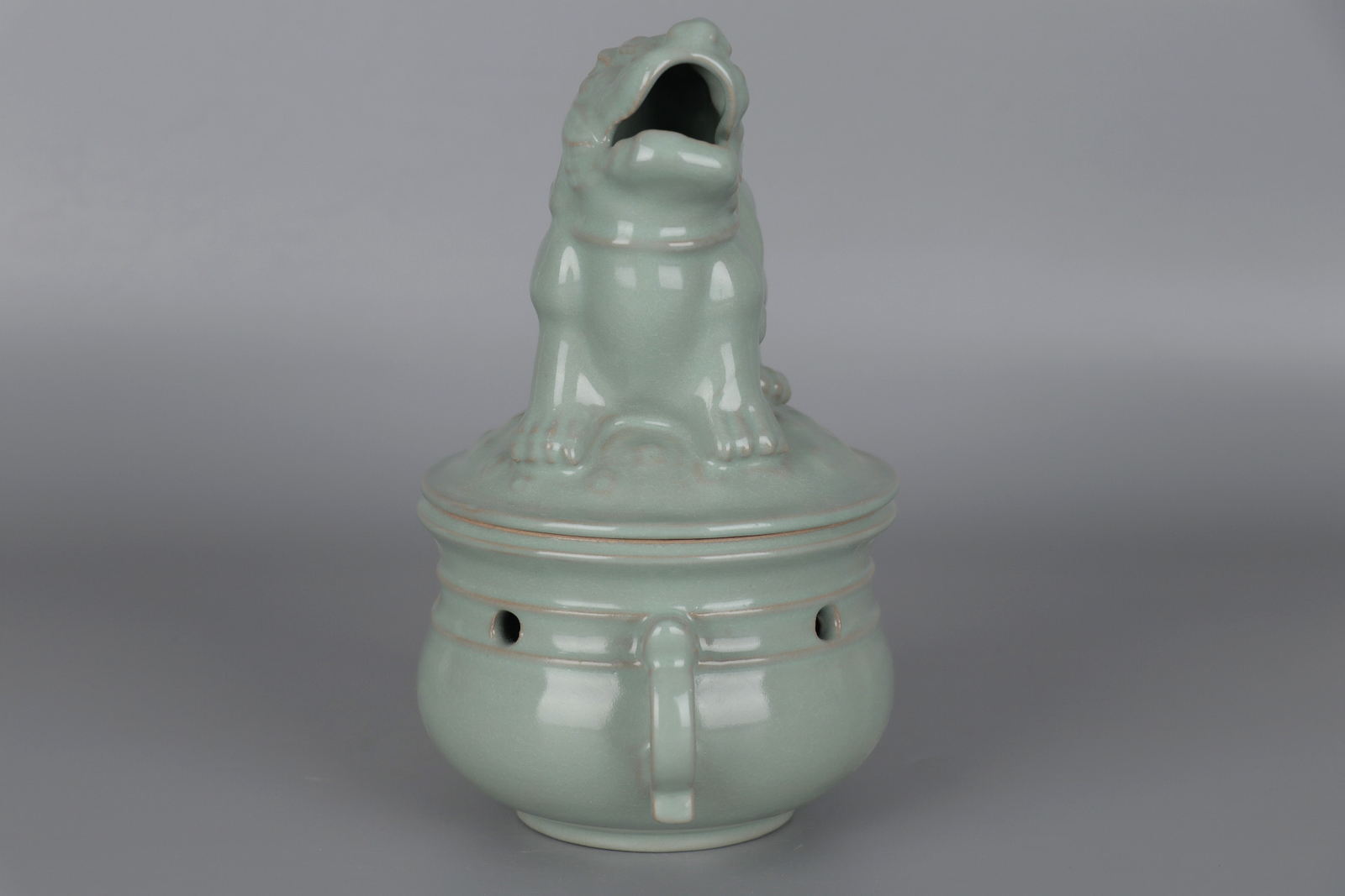7.4″ China Porcelain Ru Kiln Cracked Glaze Animal Foo Fu Dog Lion Incense Burner