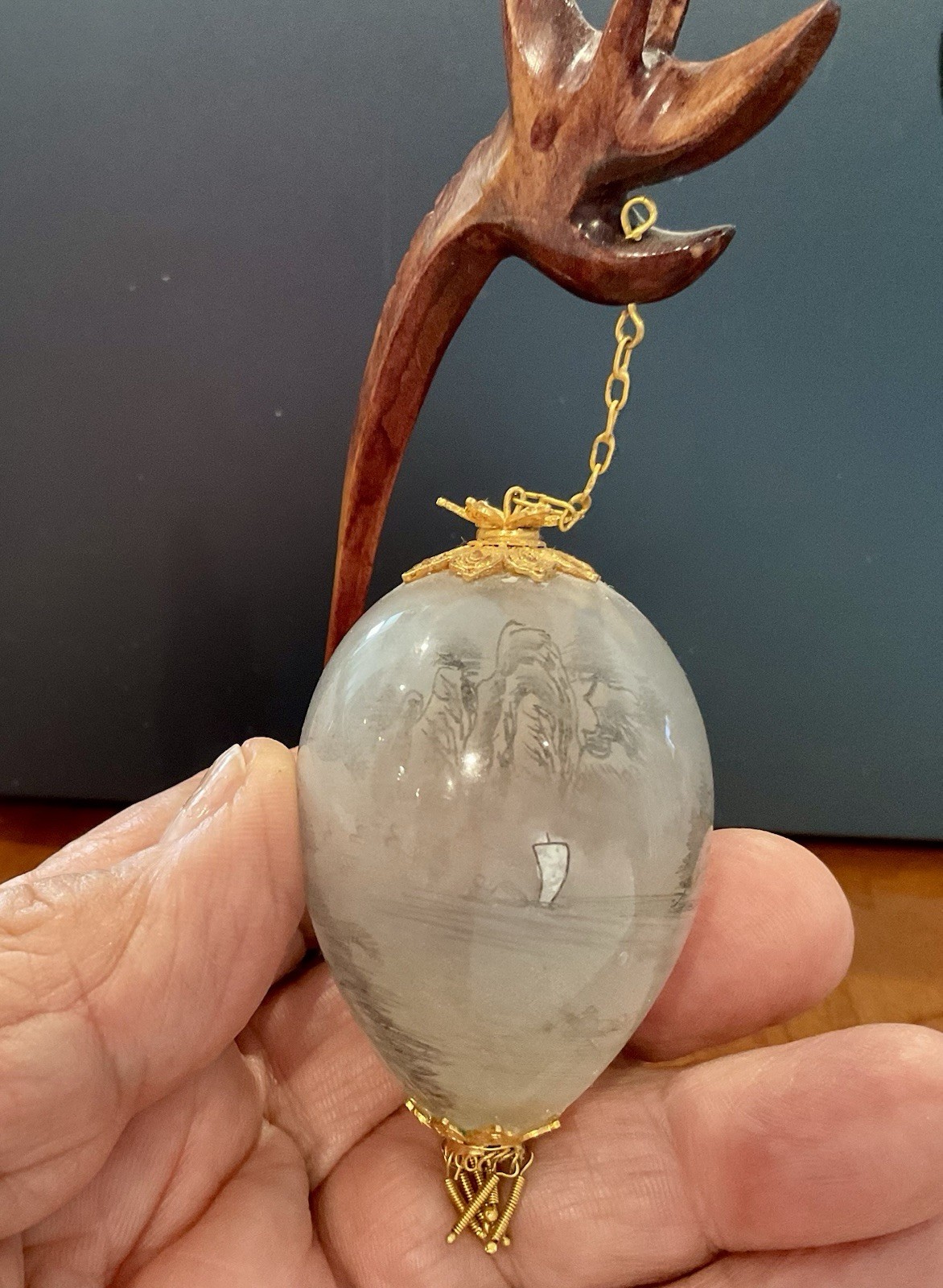 ESTATE VTG SOUVENIR FROM ASIA REVERSE PAINTED EGG DISPLAY ON WOOD STAND