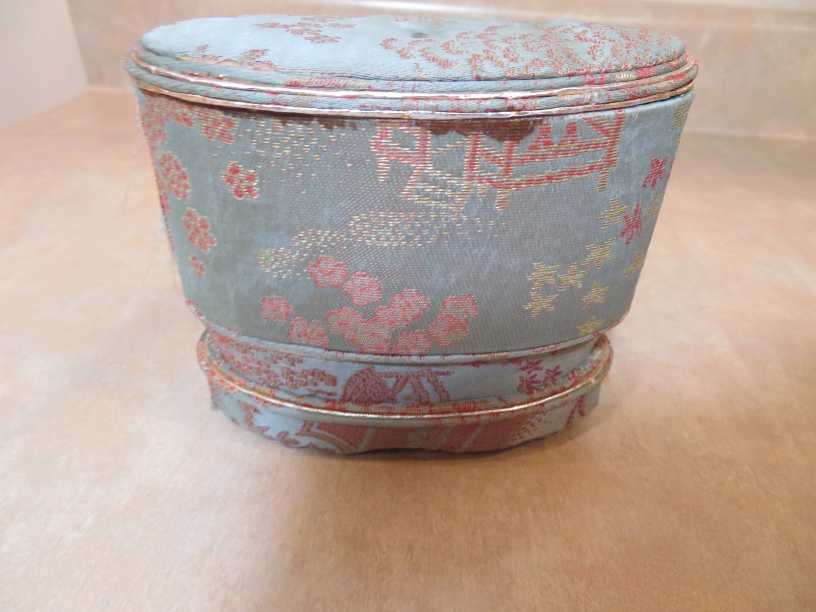 Vintage Shouxing Baddingtiebiu Metal Gold Tone Balls with Case