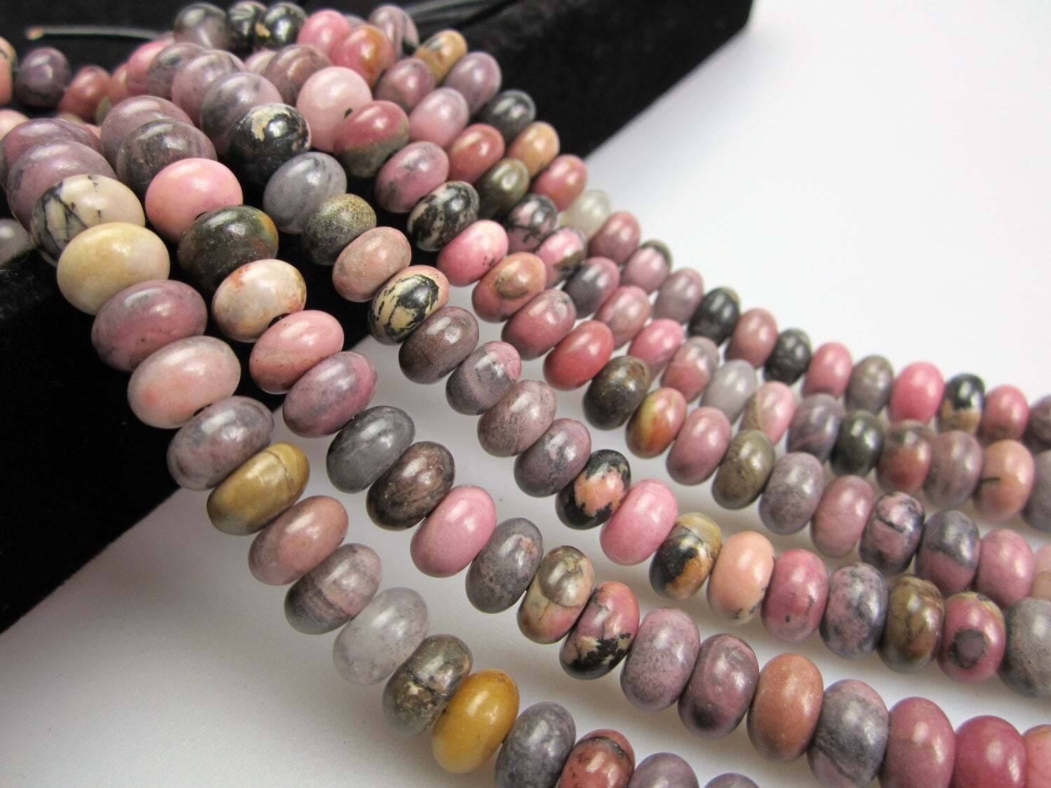 2.0mm Hole Rhodonite Smooth Rondelle Beads 5x8mm 6x10mm 8″ Strand