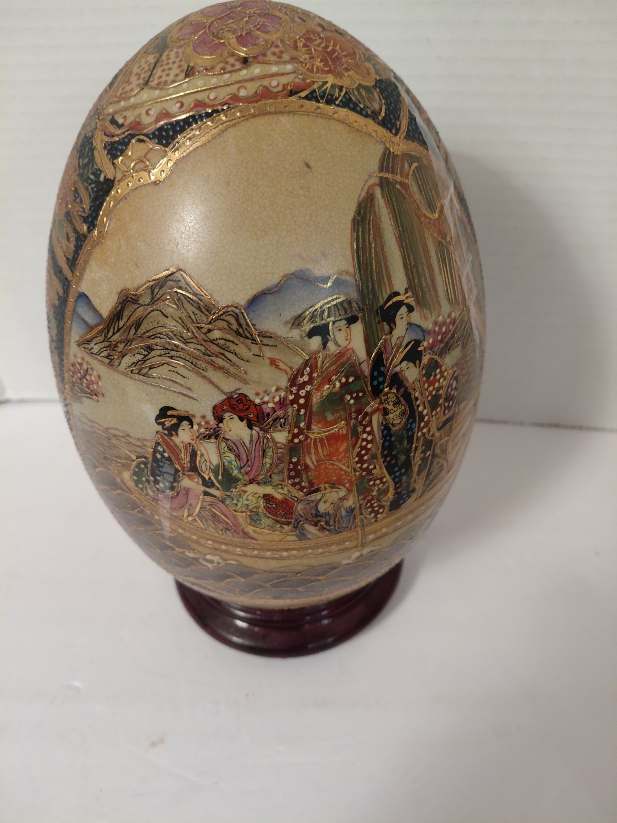Vintage Satsuma Chinese Porcelain 14″ Asian Art Gold Gilding Egg Excellent Cond.