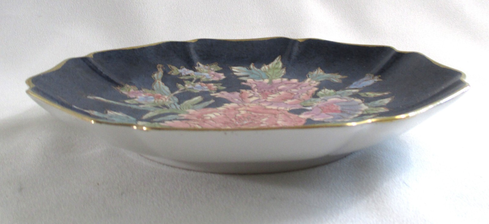 Elegant VTG Deep Blue Porcelain Plate w/Pink Chrysanthemum Design ~ Hand Painted