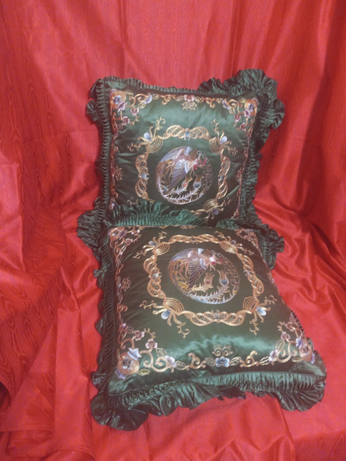 2 VTG GRN SILK/RAYON GOLD MULTICOLORED EMBROIDED DRAGON APPLIQUE THROW PILLOWS U