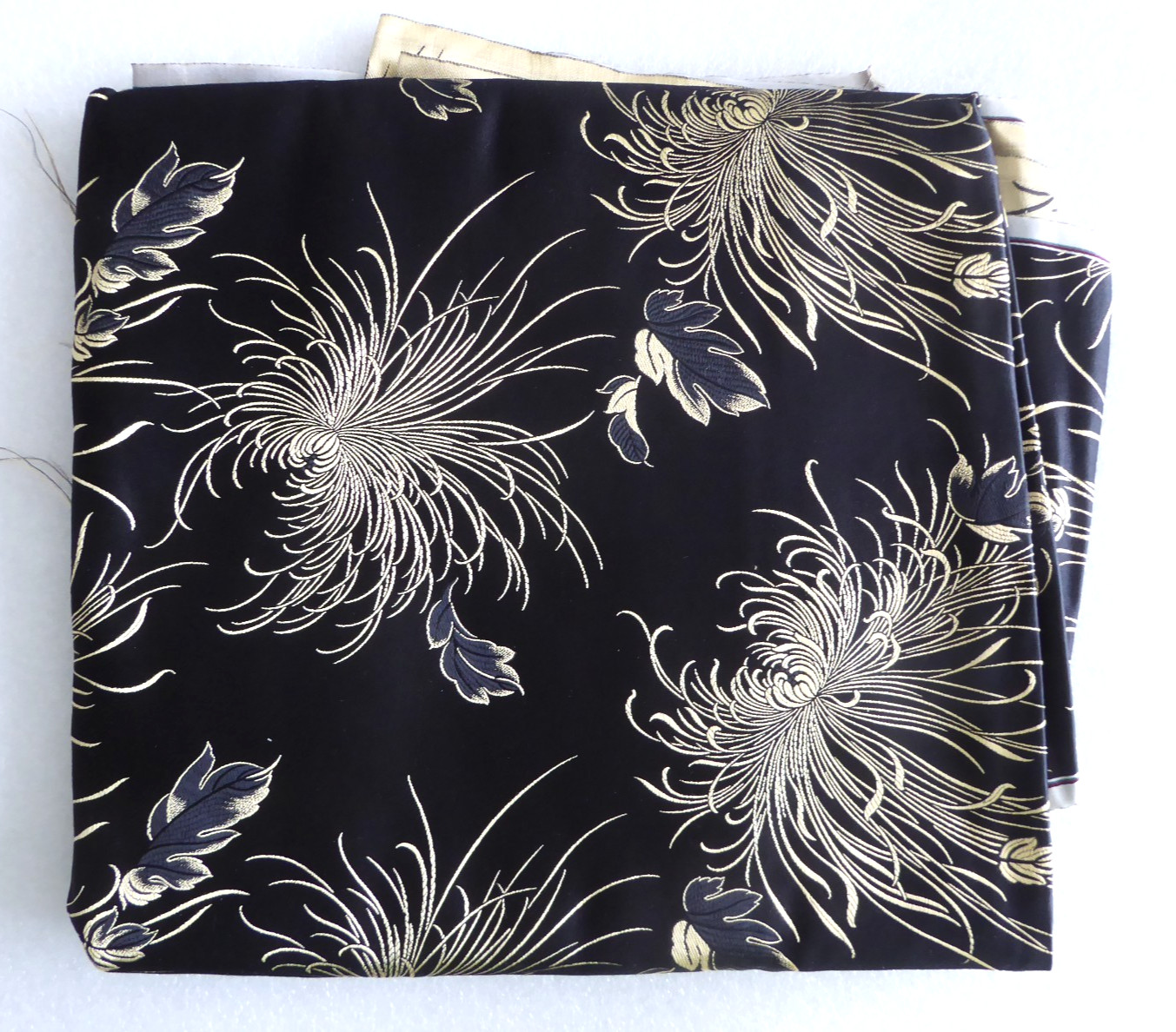 Vintage Chinese Silk Brocade Fabric Textile Gold Chrysanthemum 30×150″, 4.2 yard