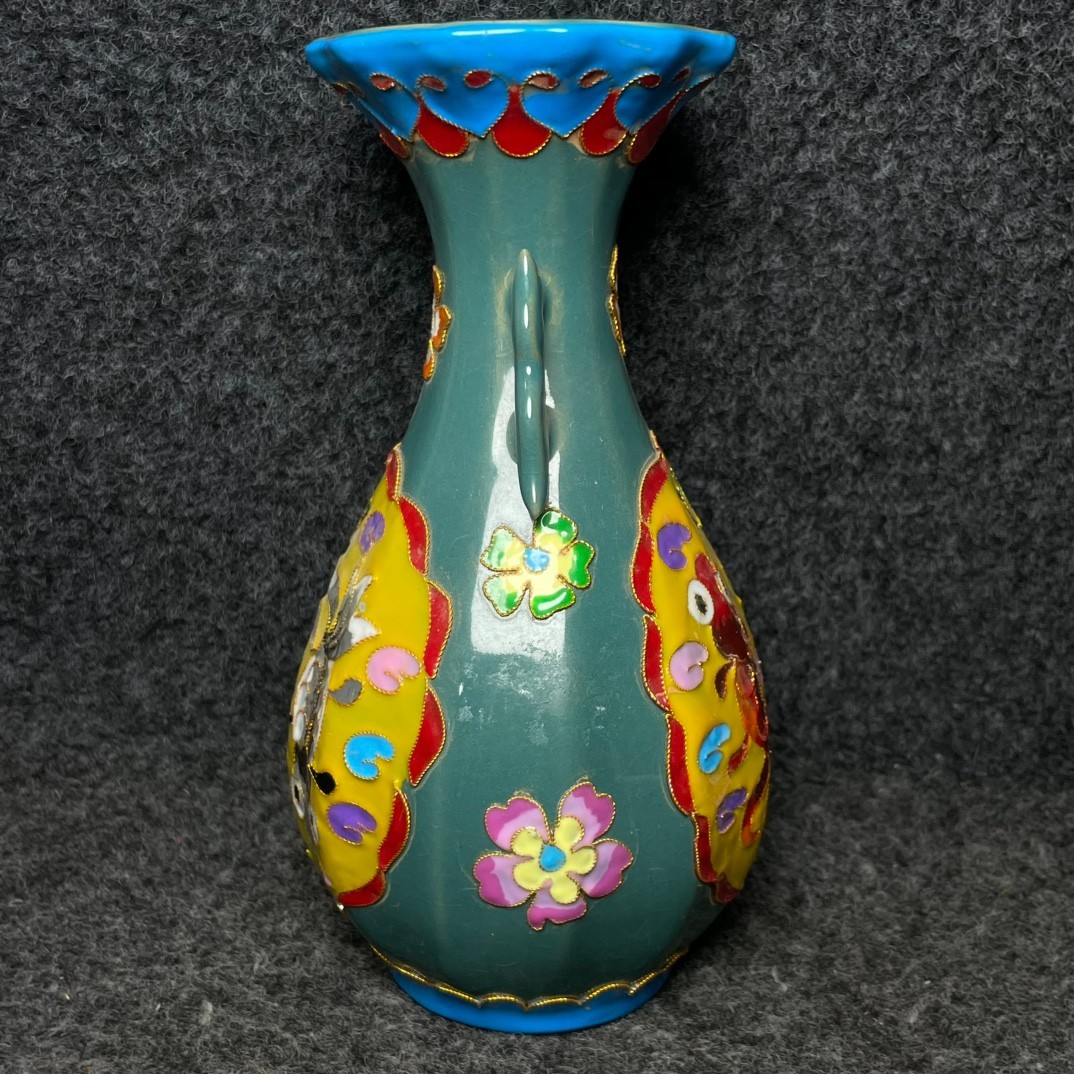 Imperial cloisonn é enamel multicolored glazed porcelain vase