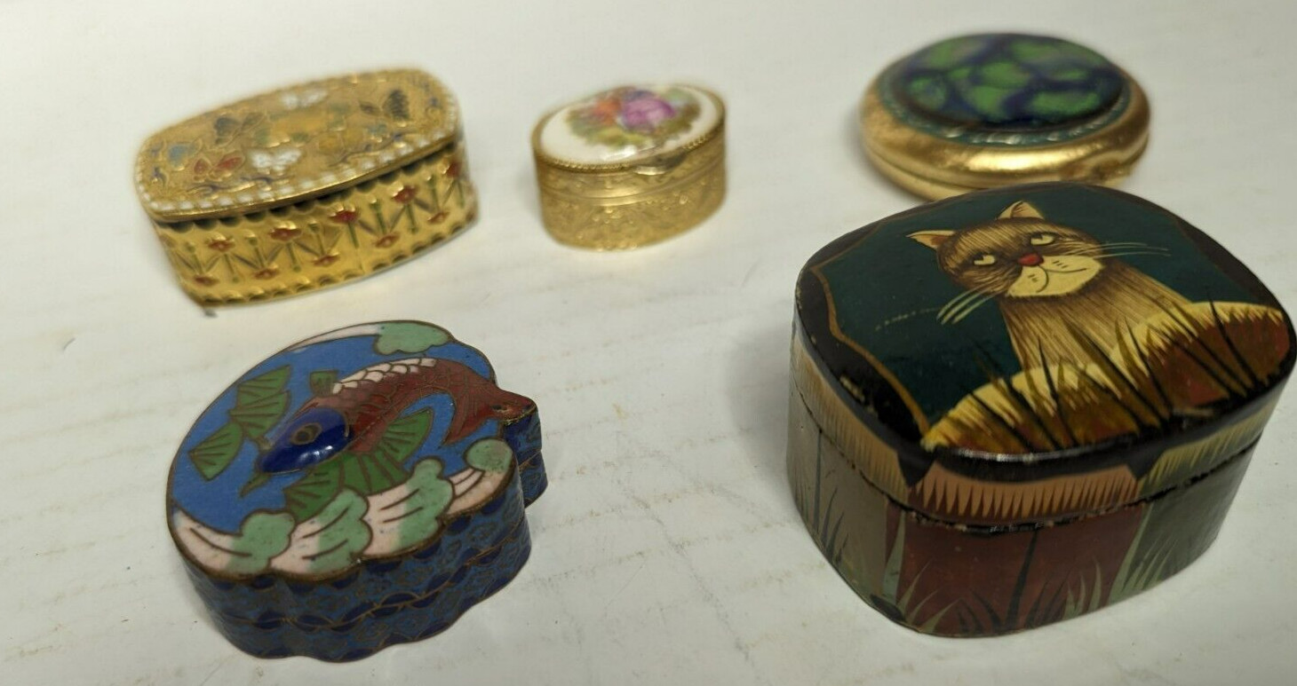5 Pcs. Of Vintage Used Chinese Brass & Decorated Lidded Boxes Trinket