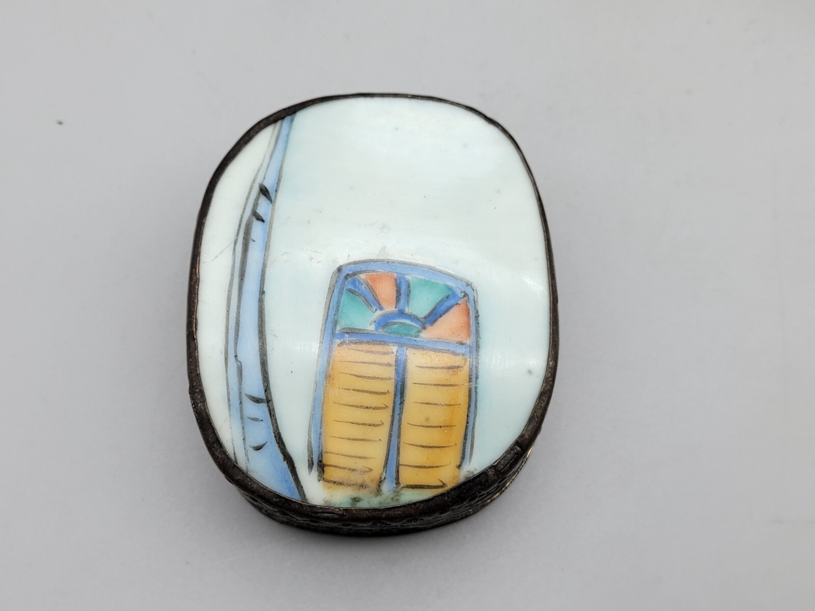 Three Chinese porcelain lid sliver trinket box
