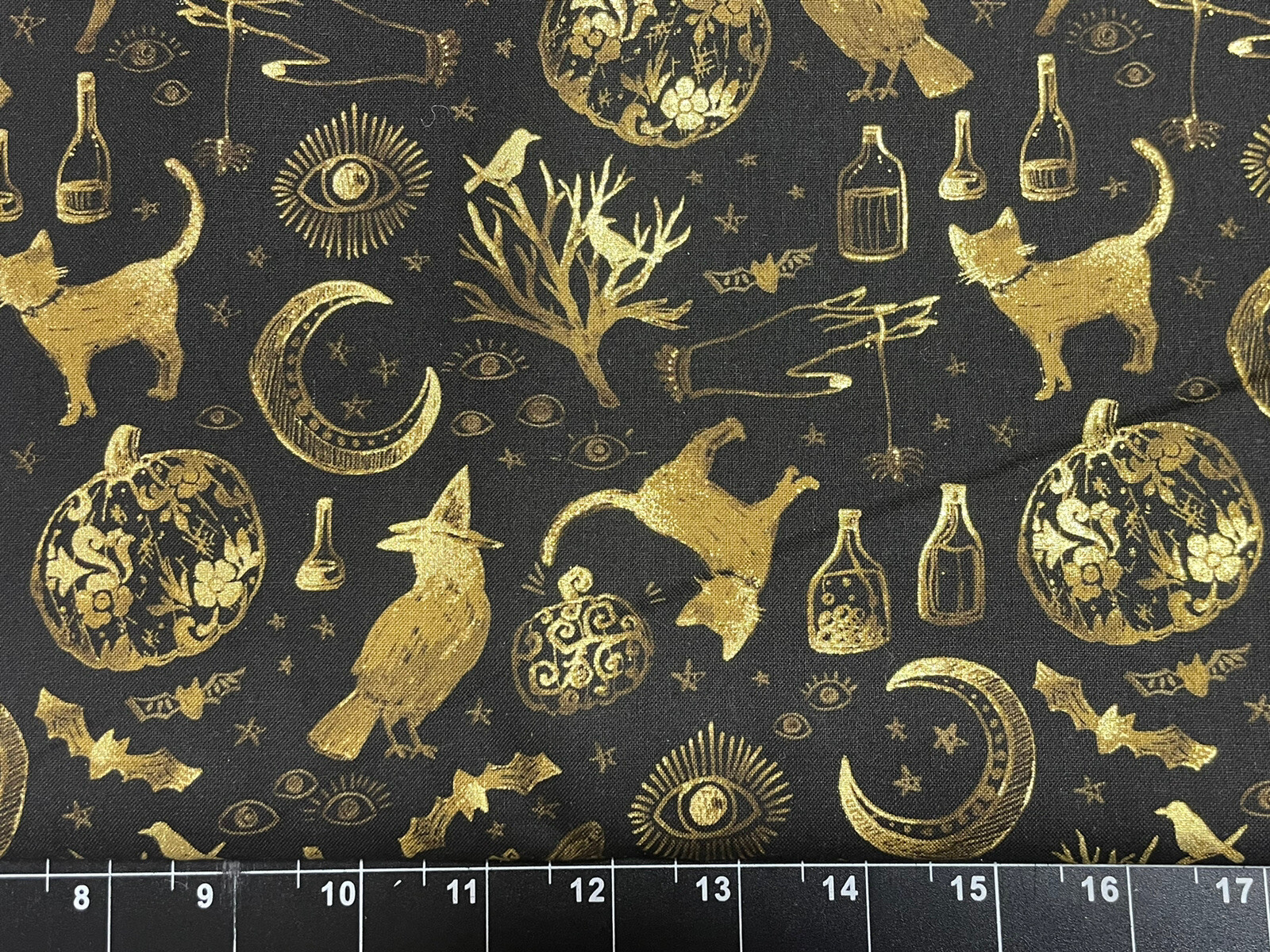 Tina Scrap SKULLS Metallic Cat Witch Bat GOTHIC HALLOWEEN FABRIC 9″x21″ COTTON
