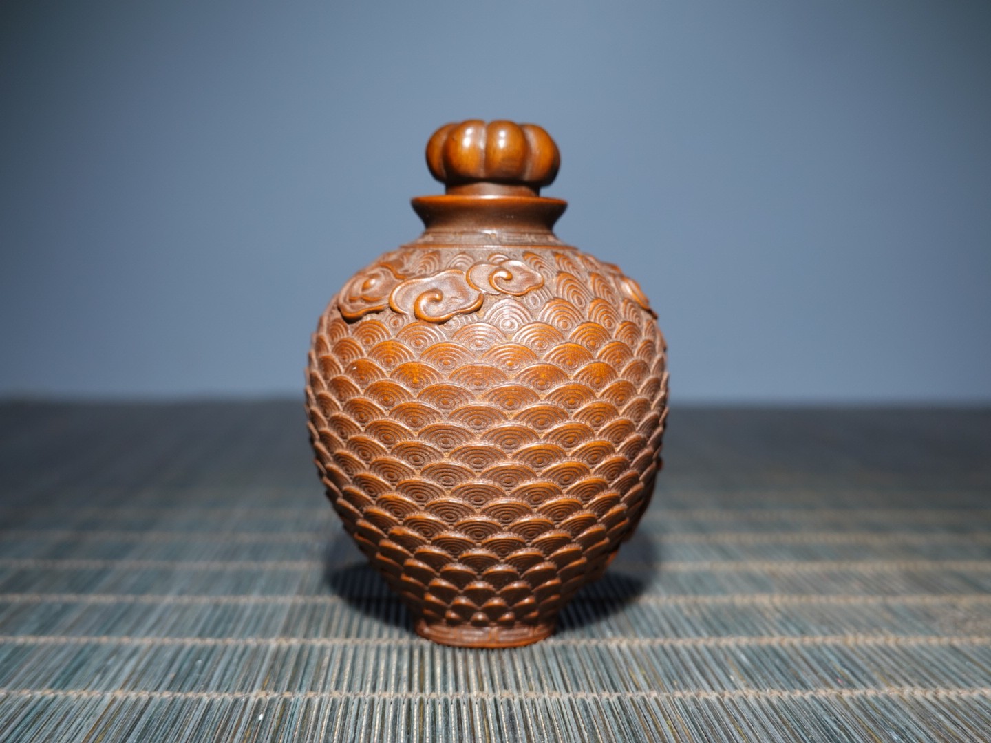 2.8″ Collect China Box-wood Carving Auspicious Clouds Children Snuff Bottle