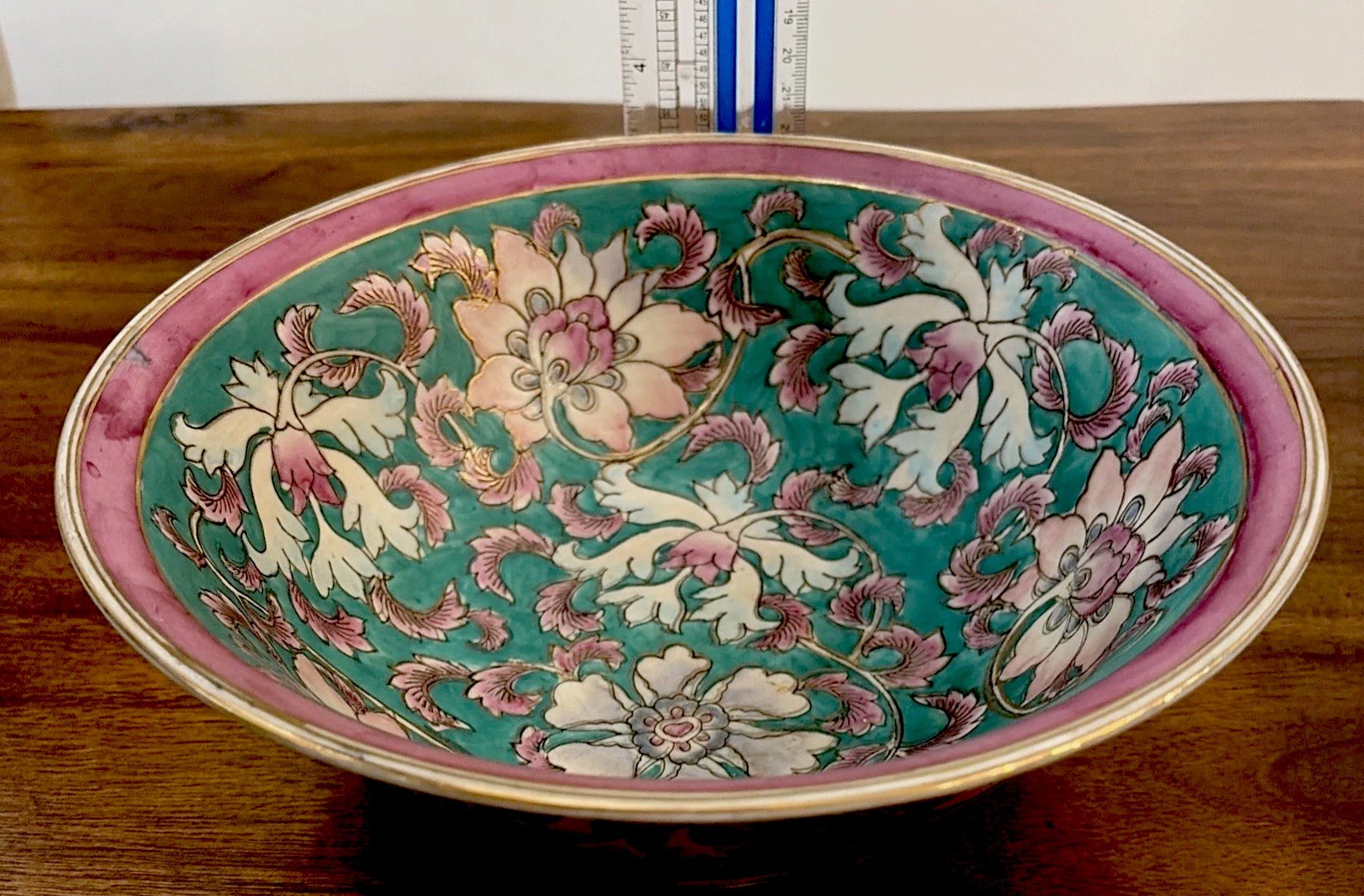 Vtg Chinese Enamel Cloisonné Bowl & Stand Made In Macau Green Mauve White Gold