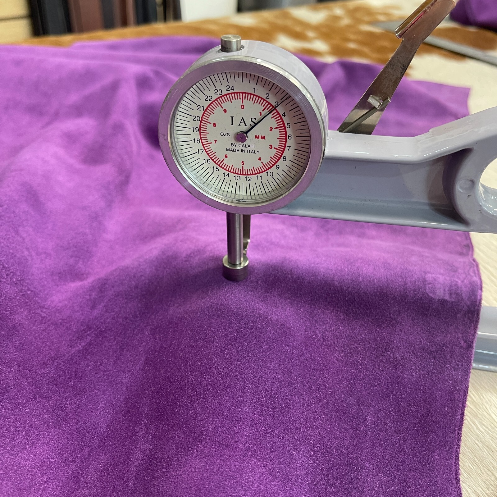 GRAPE COW SPLIT SUEDE SOFT LEATHER HIDE GREAT FOR DIY PROJECTS 3 oz 6-7 SF