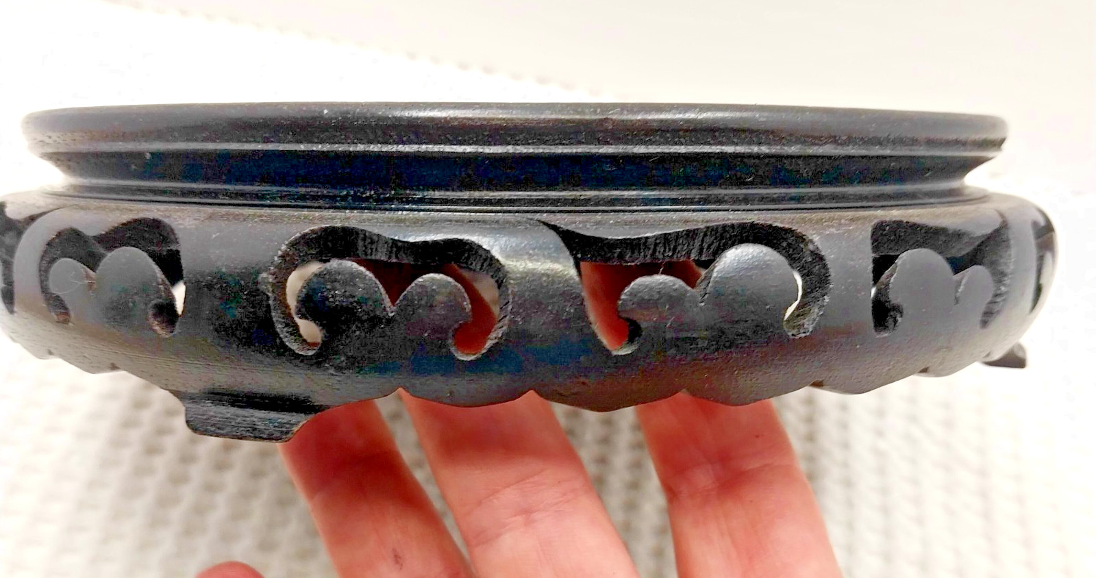 Vtg Chinese Black Carved Wood Display Stand 6.75 ” Inner Ring Hong Kong Ebonized