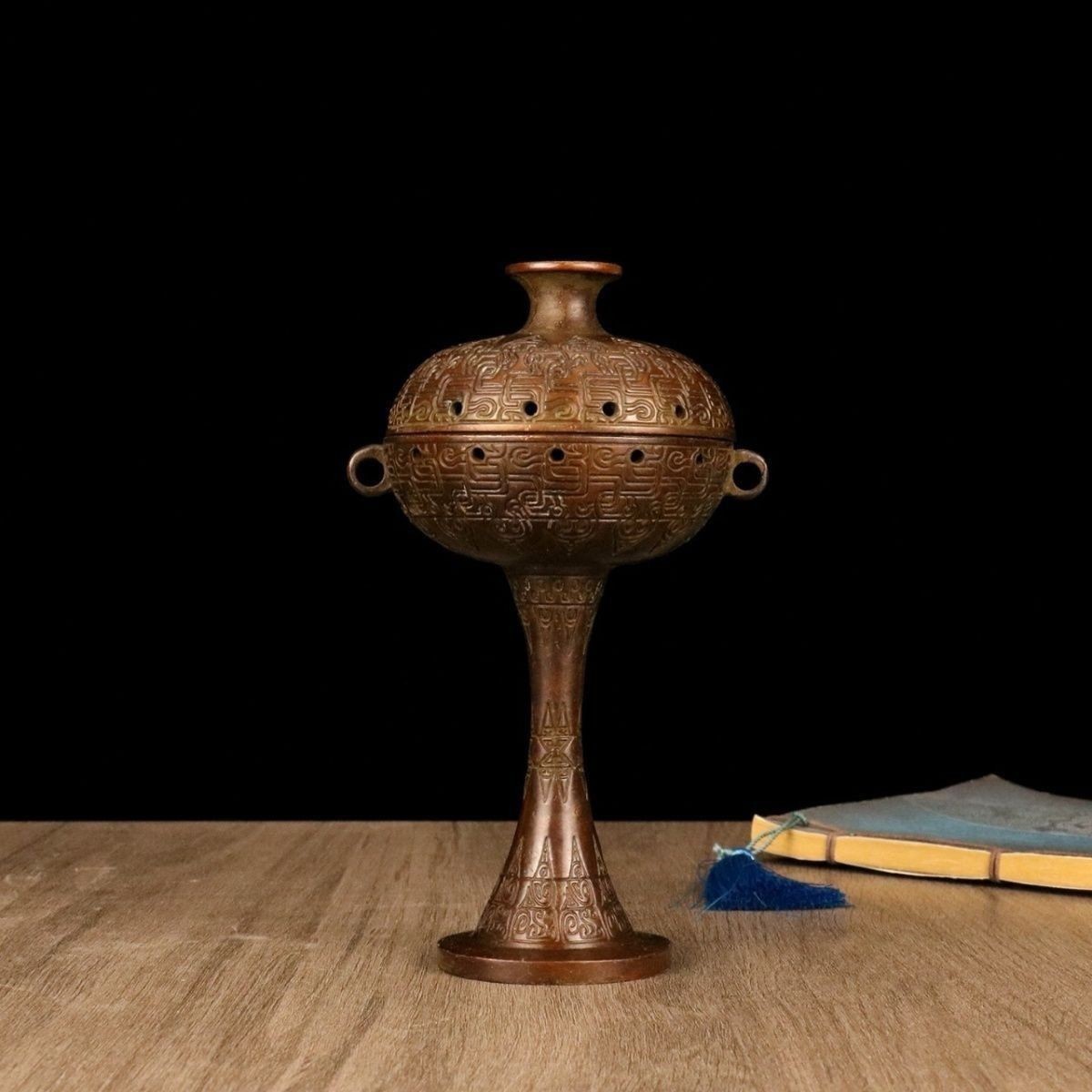 Old Chinese Kui-dragon pattern Copper Alloy incense burner