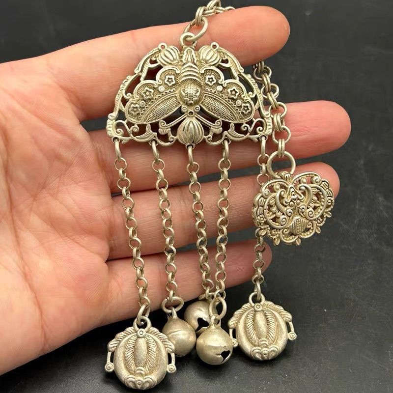 Silver Plated Copper Butterfly Pendant Chinese Hanfu Press Chest Lock