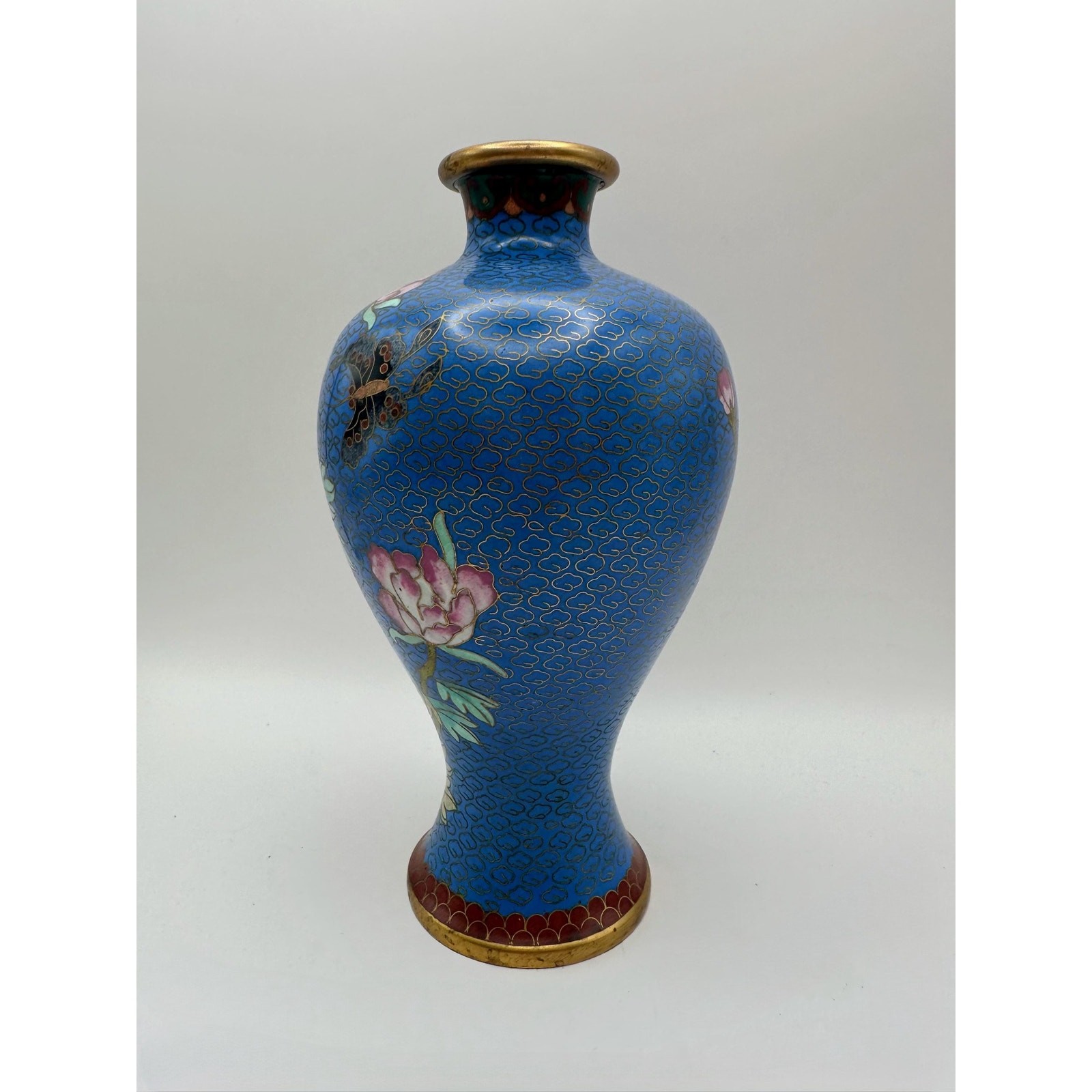 Vase Blue Chinese Cloisonné Pink Floral and Leaf Motif Brass Accents