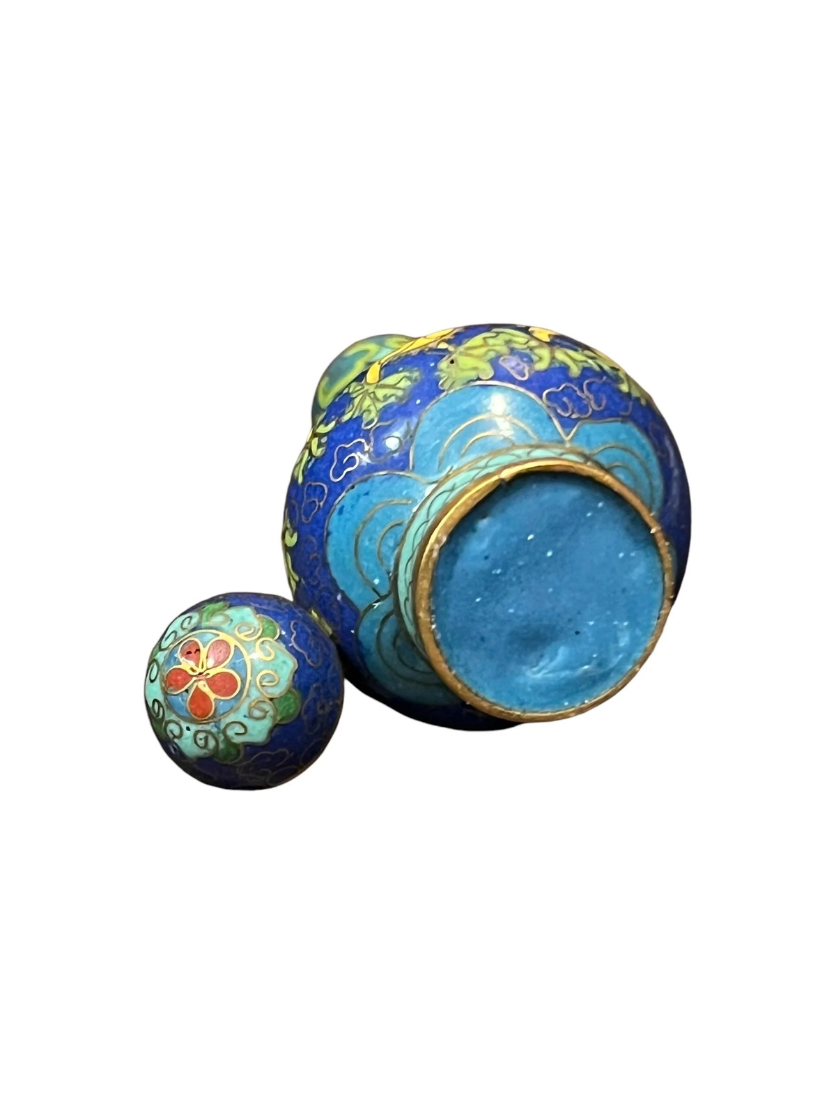 20th C Dragon Decorated Snuff Bottle