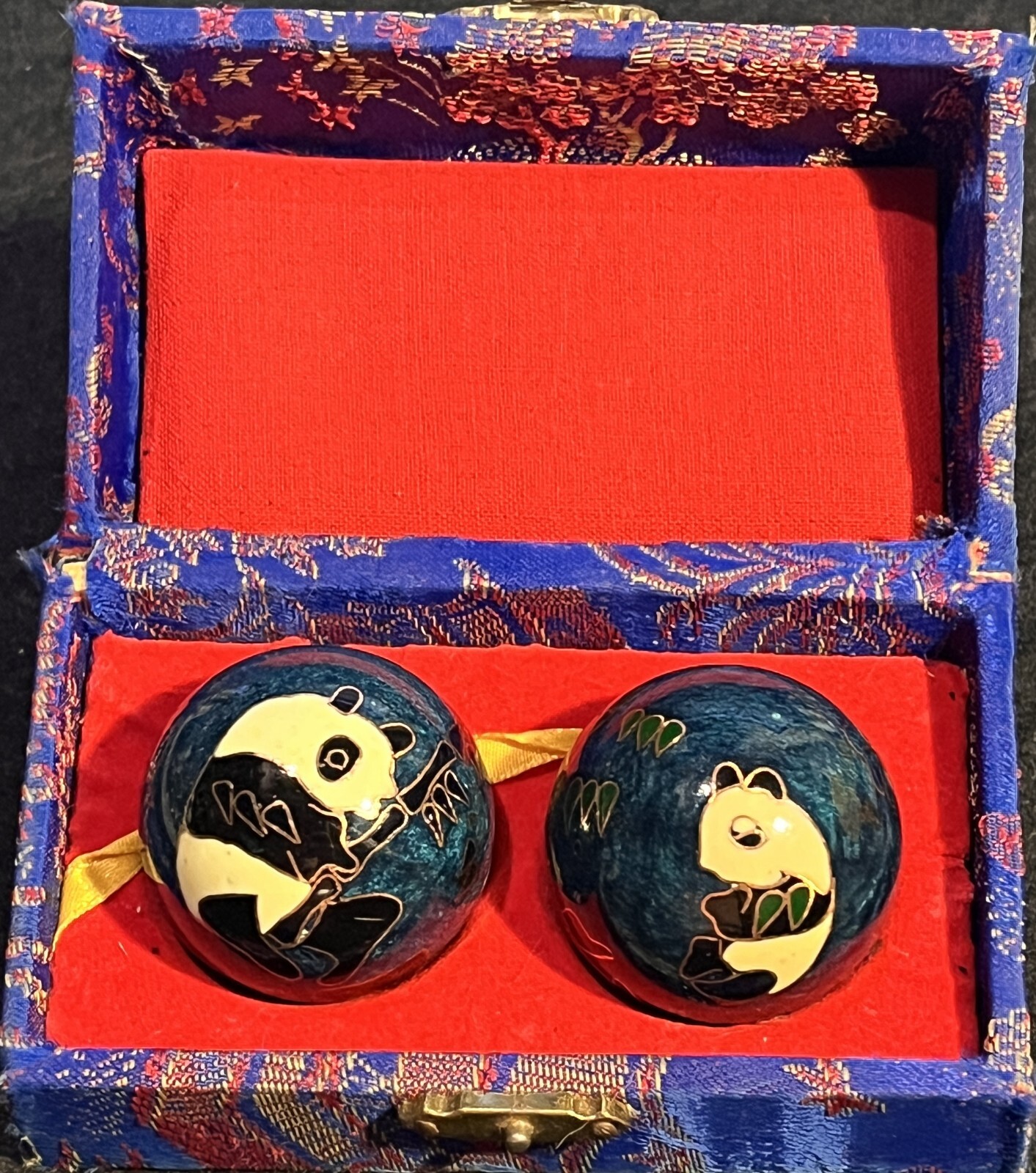 Chinese Harmony Balls Exercise HAND Therapy MEDITATION Metal Chiming Panda Bears
