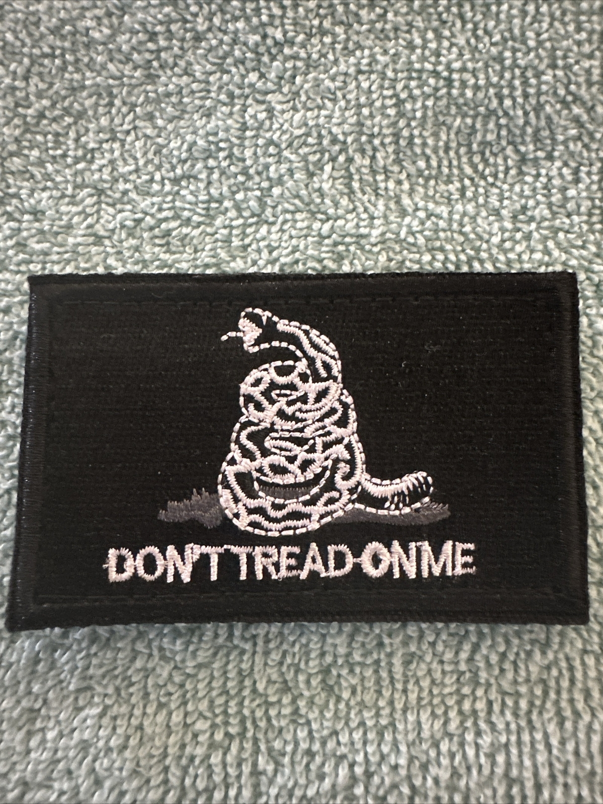 DON’T TREAD ON ME GADSDEN FLAG 2×3 Embroidered Morale Patch Hook Backing New