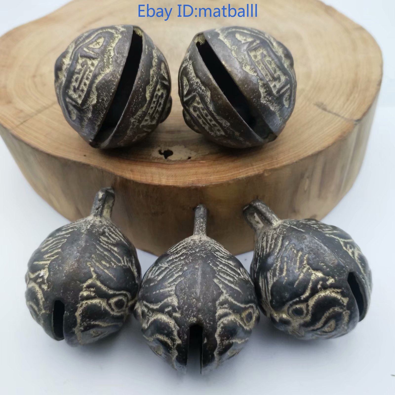 Chinese Tiger Head Bell – Retro Brass Double-Sided Engraved Pet Pendant